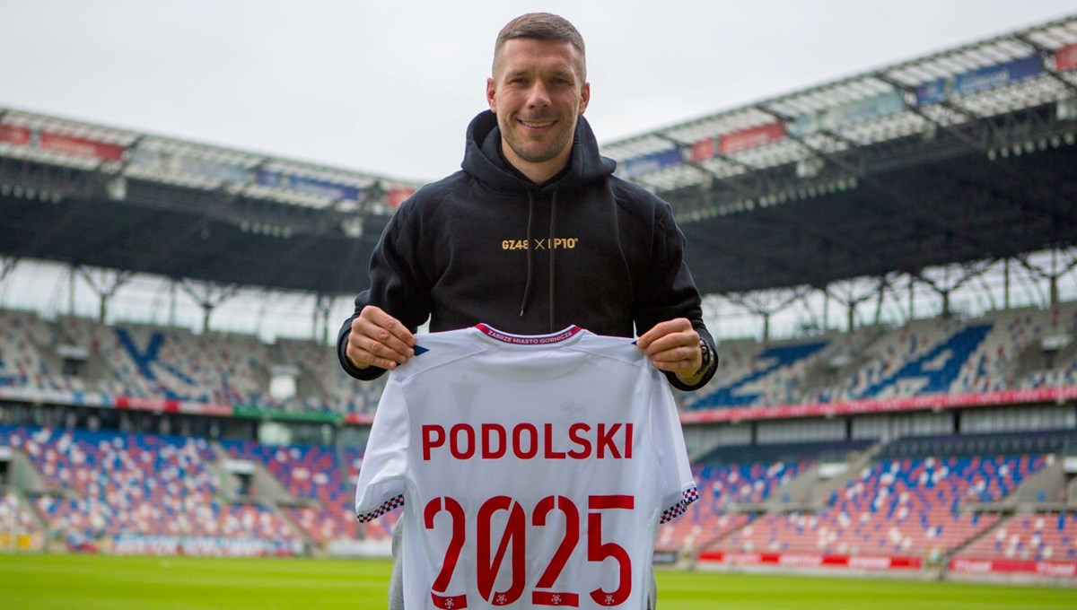 Lukas Podolski'den 37 yaşında yeni sözleşme: Gornik Zabrze'e 2 yıllık imza Lukas Podolski'den 37 yaşında yeni sözleşme: Gornik Zabrze'e 2 yıllık imza