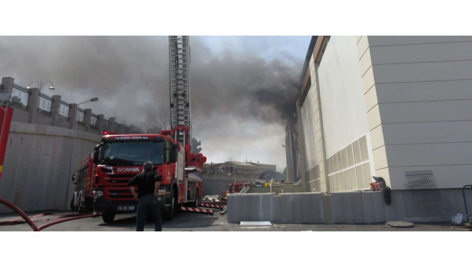 SON DAKİKA: İstanbul'da trafo merkezinde yangın: 1 ölü
