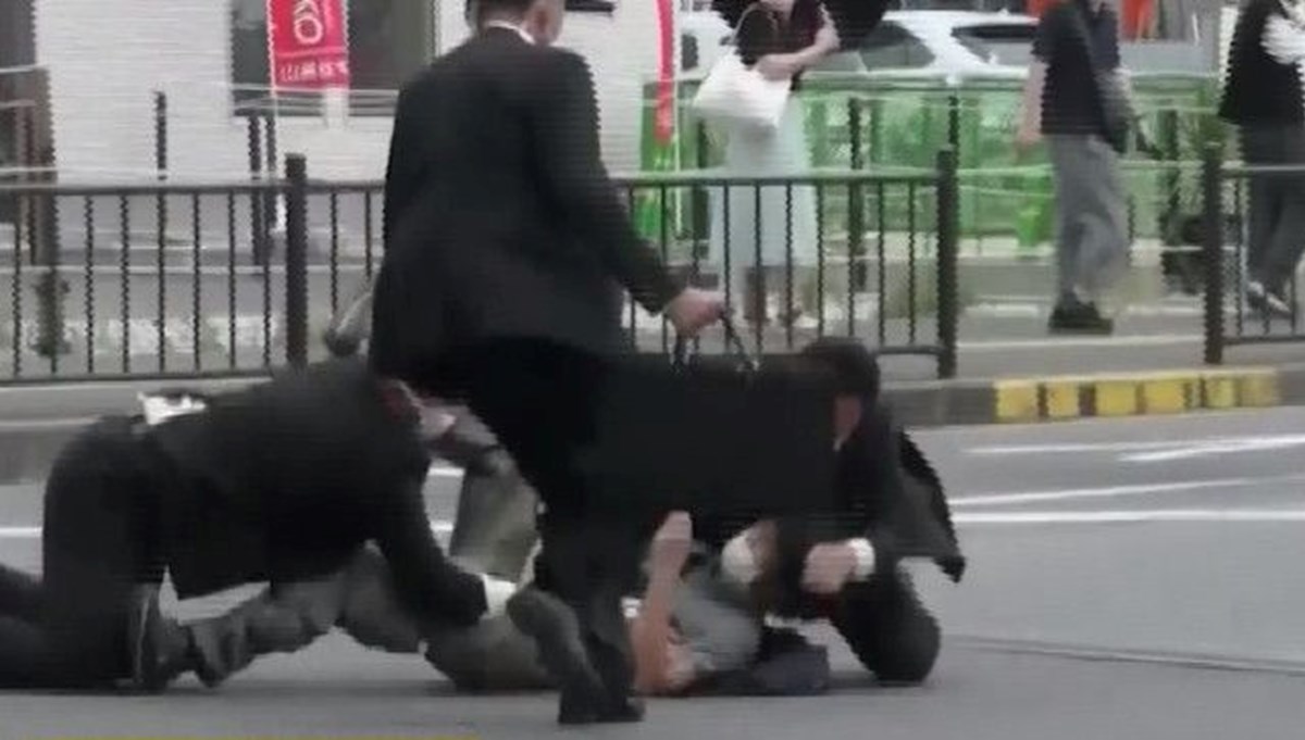 Abe'yi vuran saldırganın yakalanma anı
