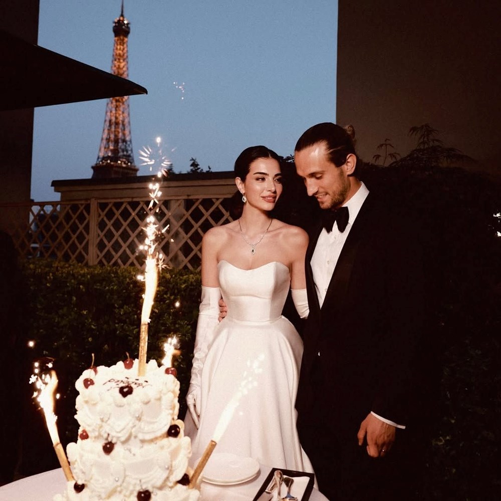 Melisa Aslı Pamuk ilk kez paylaştı: Evlilik yıl dönümüne özel kareler - 6