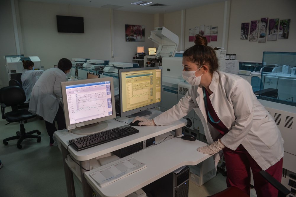 İstanbul'daki laboratuvarlarda 6 Eylül hazırlığı (Zorunlu PCR testi dönemi başlıyor) - 10