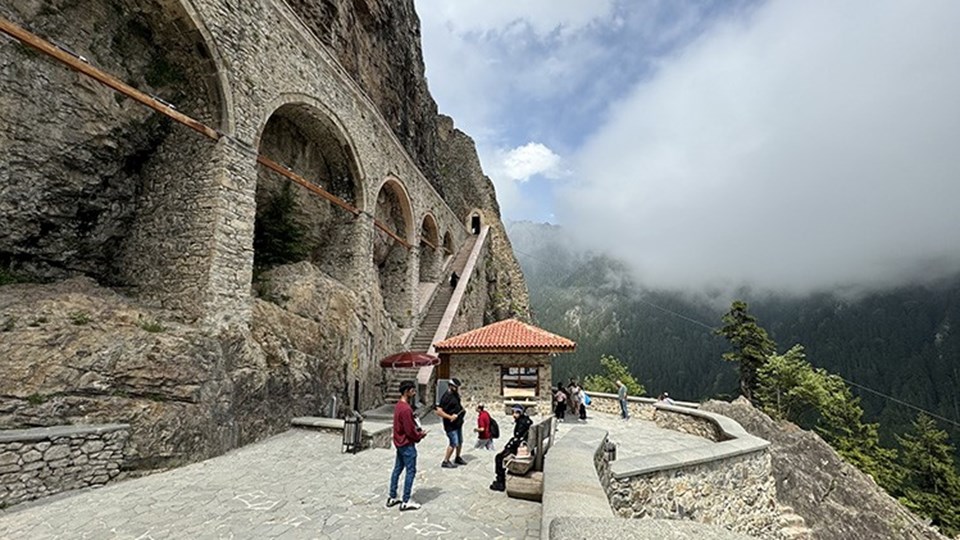 Sümela Manastırı turizm sezonuna yoğun başladı - 2