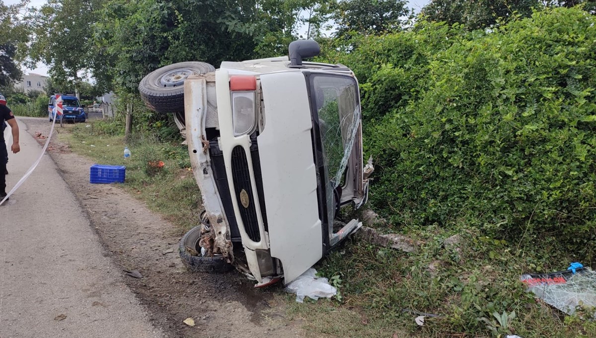 Samsun’da devrilen kamyonetin sürücüsü öldü: 2 yaralı