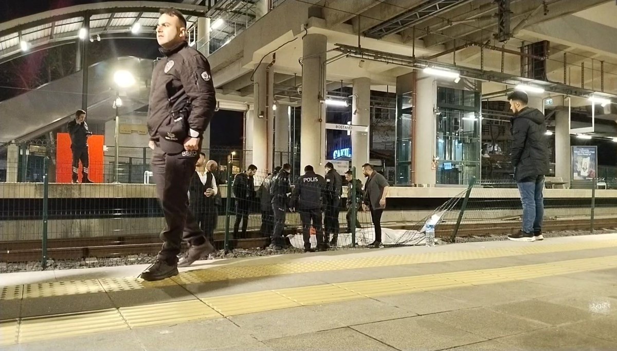 Yılbaşı gecesi Marmaray'da intihar