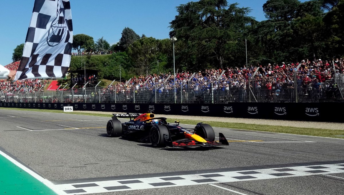 Formula 1'de kazanan Verstappen Formula 1'de kazanan Verstappen