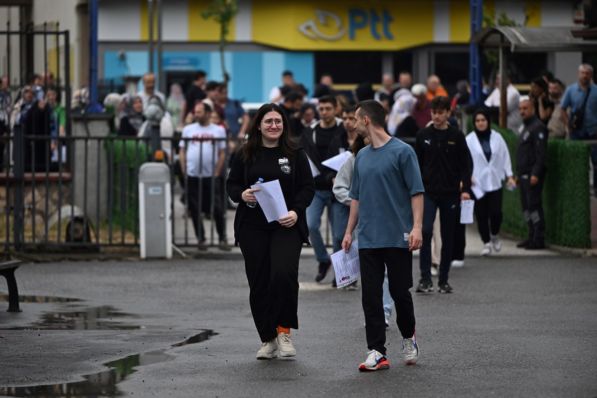 Bu yıl sınavda 2 milyon 300 bin aday vardı