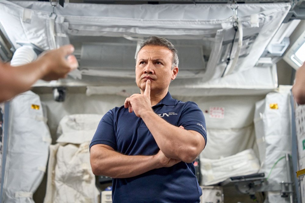 İlk Türk astronot Alper Gezeravcı sosyal medyadan soruları yanıtladı - 6
