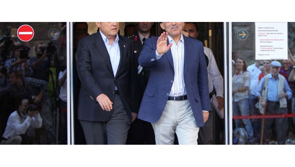 Gül: Evdeyim, çok şükür gayet iyiyim