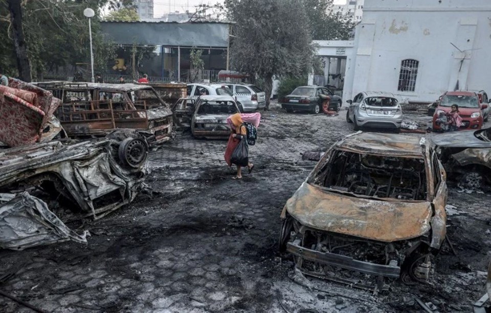 Sanat dünyasından İsrail'in hastane saldırısına tepki - 1