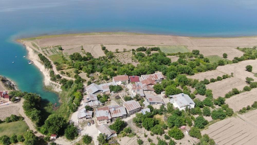 Dört ilin kesiştiği köy: Köyün sağı, solu ve arka kısmı farklı şehirlere bakıyor - 4