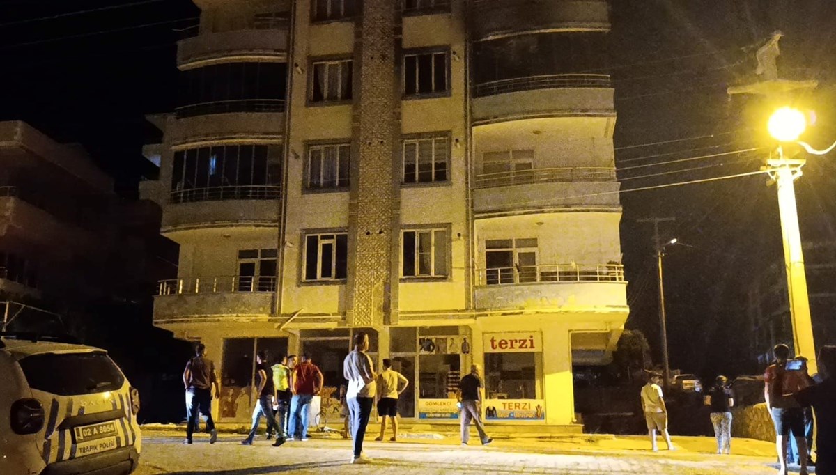 Evdeki yangında 15 kişi dumandan etkilendi