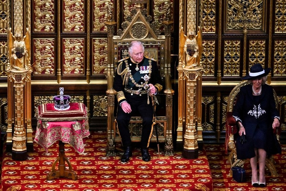 Tarihte bir ilk: Prens Charles, Kraliçe Elizabeth'in yerine geçti - 4