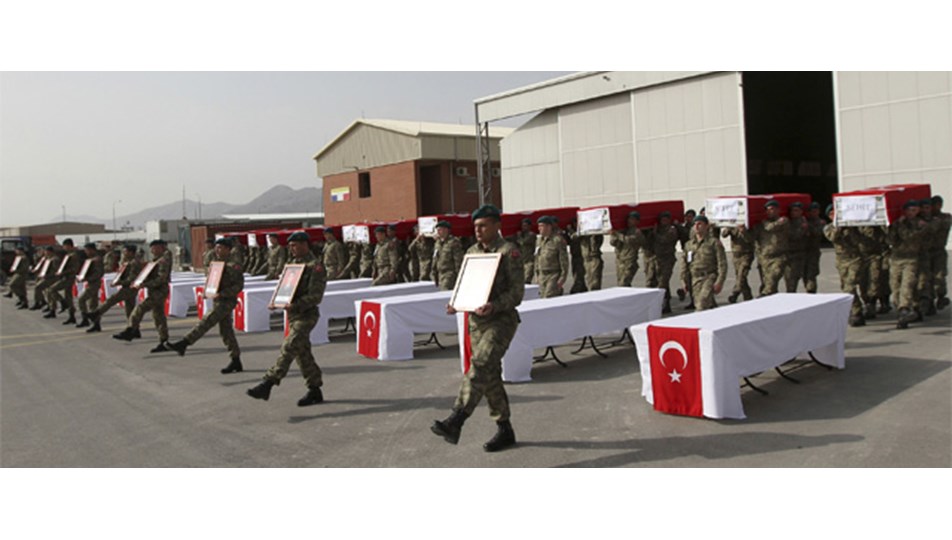 Silah arkadaşlarına son görev