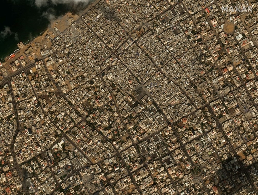 İsrail'in Gazze'deki saldırıları uydudan görüntülendi: Evler küle döndü - 4