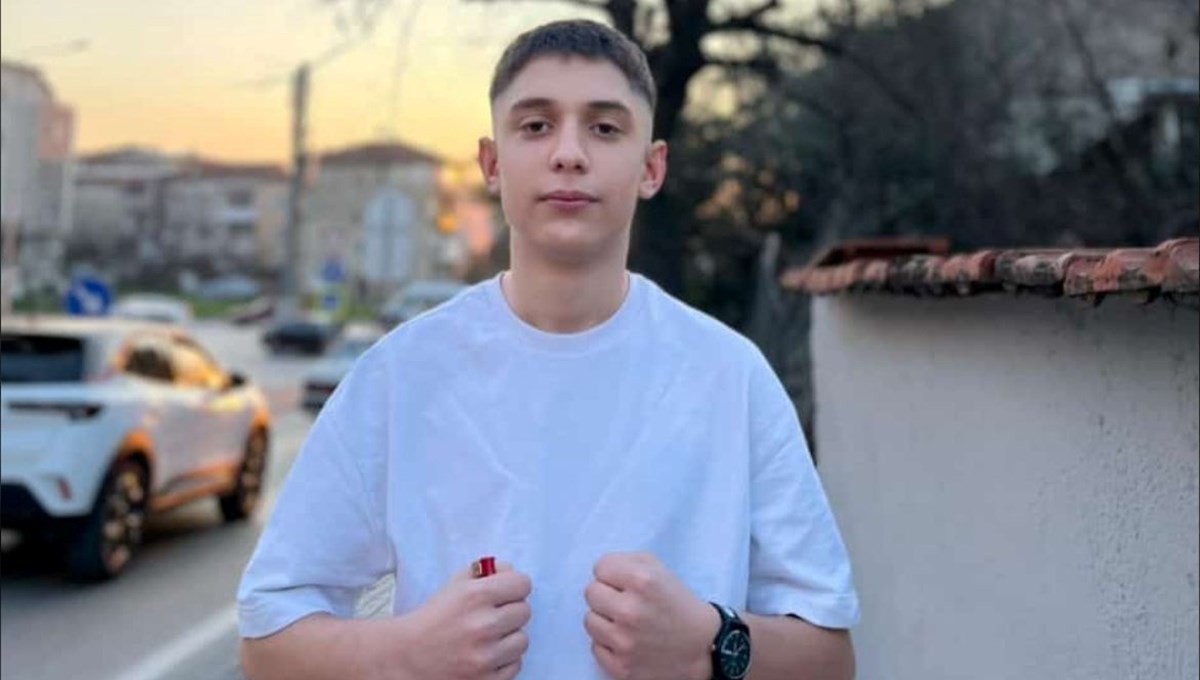 Alkollü sürücü çarpıp kaçtı, 25 dakika bulunamadı: 15 yaşındaki Ceyhun'un beyin ölümü gerçekleşti Alkollü sürücü çarpıp kaçtı, 25 dakika bulunamadı: 15 yaşındaki Ceyhun'un beyin ölümü gerçekleşti