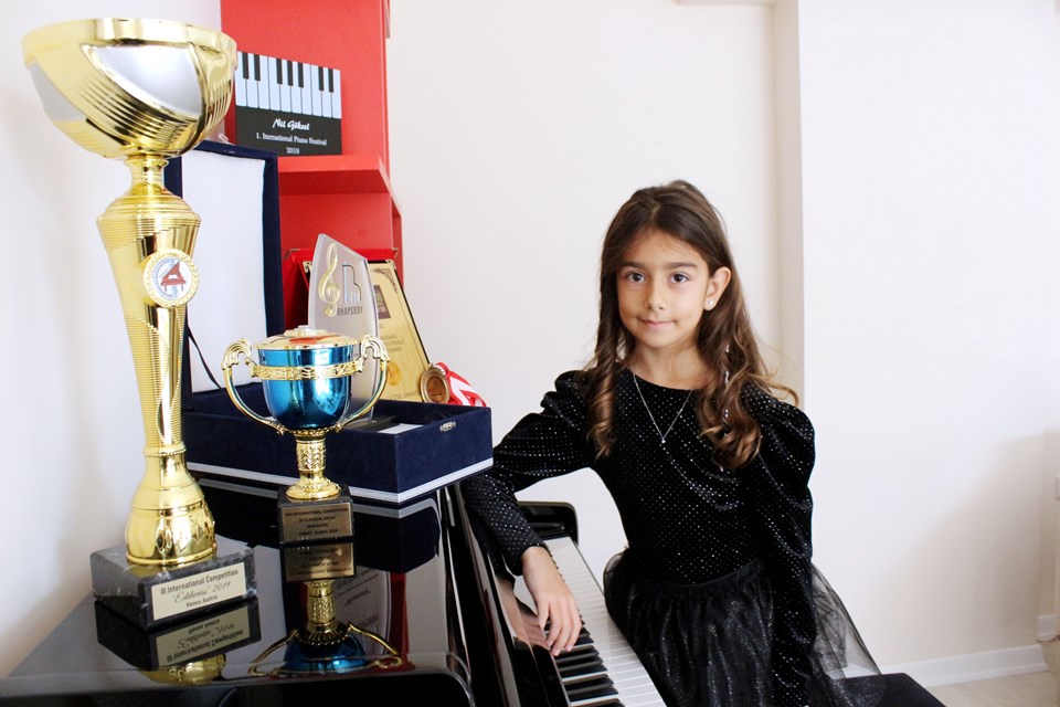 'Piyanonun altın kızı' Nil Göksel New York'ta konser verecek - 1