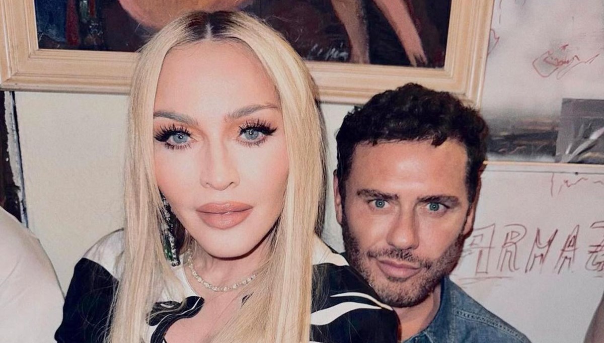 Madonna doğum gününü Mert Alaş'la kutladı Madonna doğum gününü Mert Alaş'la kutladı