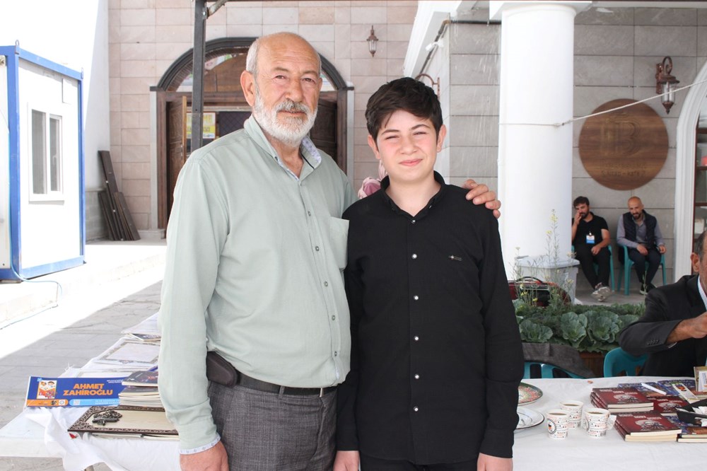 Yusufcan, 13 ans, donne l'exemple à ses pairs avec son art : il a suivi les traces de son père - 5