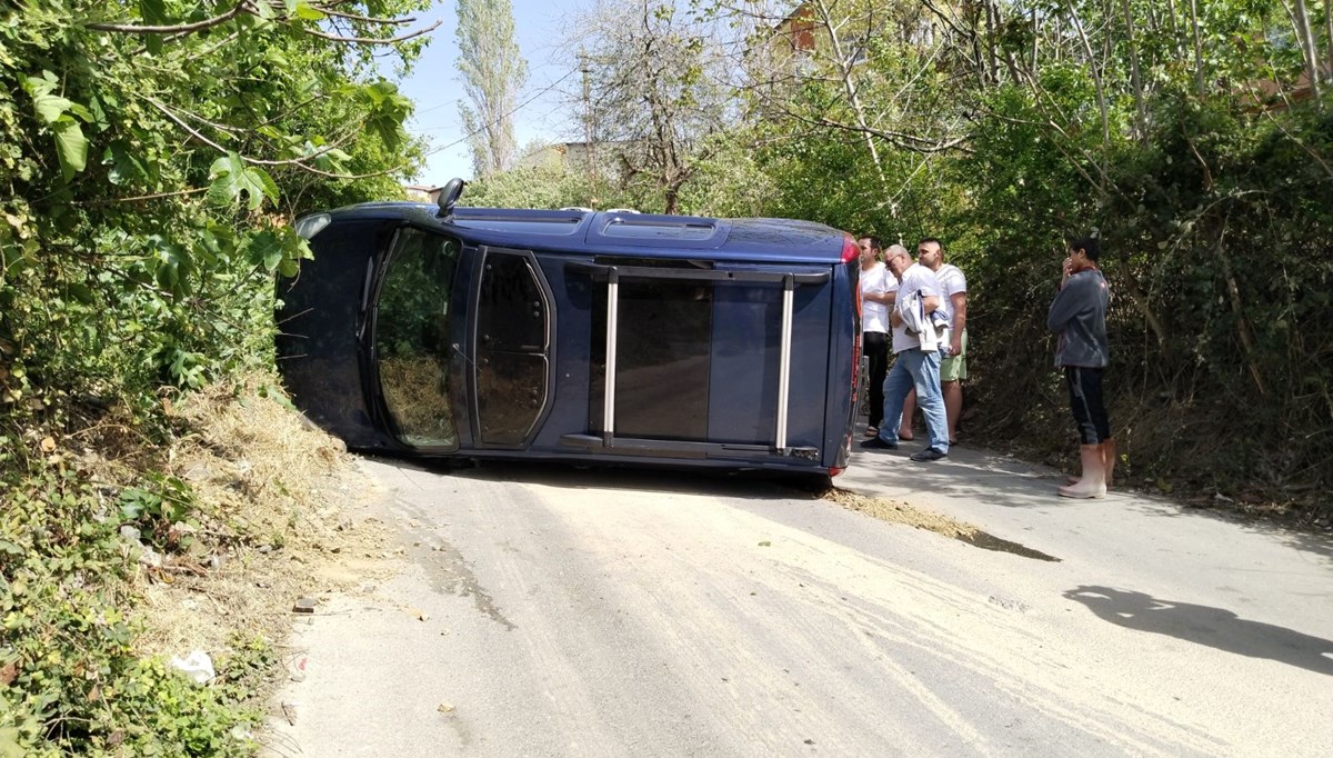 El freni çekilmeyen otomobil kaya kaya takla attı El freni çekilmeyen otomobil kaya kaya takla attı