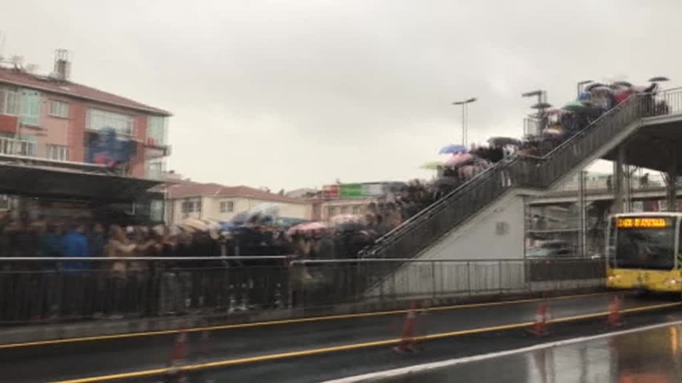 Yağmur İstanbul trafiğini felç etti - 3