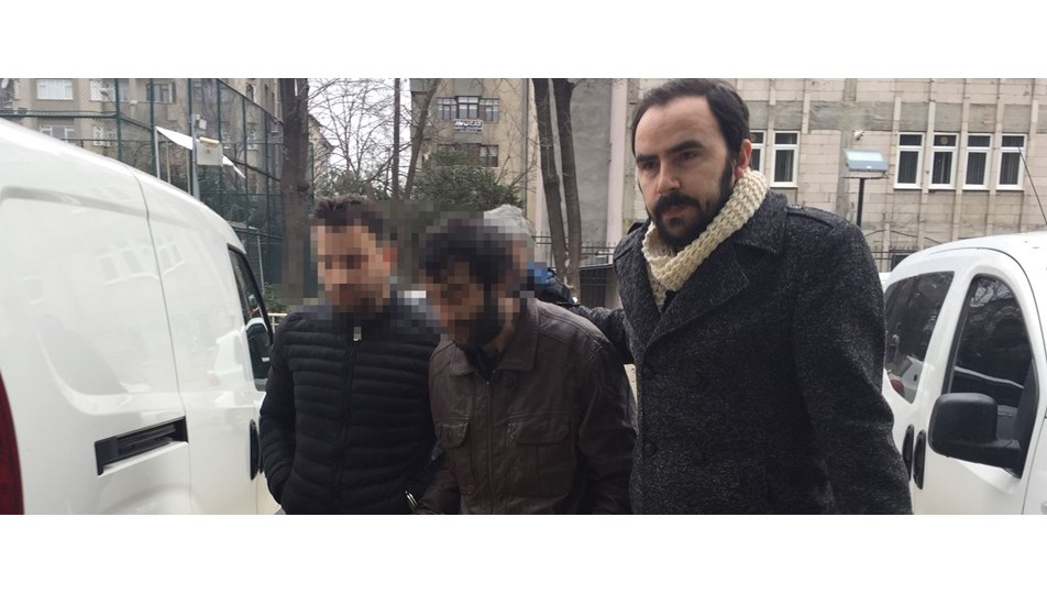 Dedektif gibi komşu, hırsızları yakalattı
