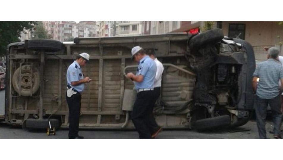 Okul servisi yan yattı