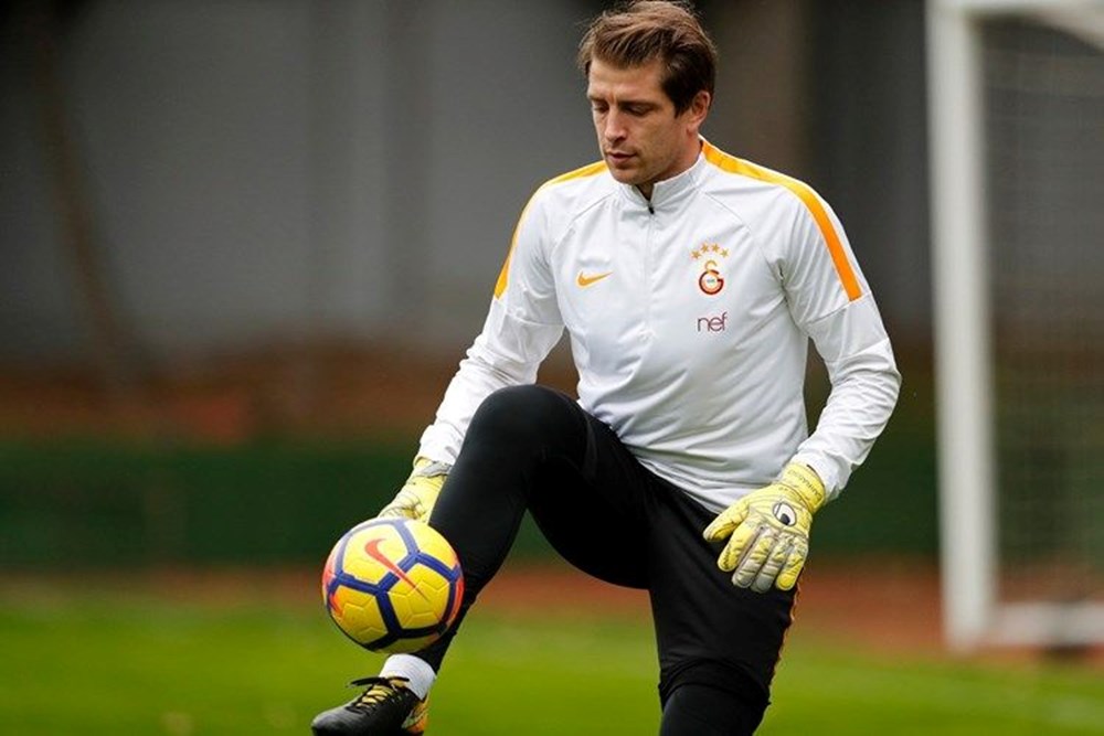 Galatasaray'ın eski kalecisinden itiraflar: "Türkiye'de gördüklerim çok az şeylerdi" 75