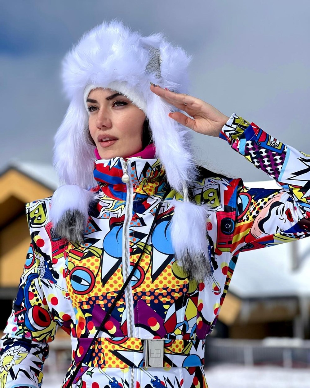 Fahriye Evcen'in kar pozlarına beğeni yağdı - 7