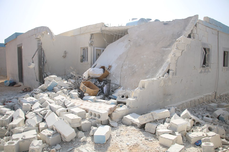 Afrin'deki briket evlere roketli saldırı: 3 sivil yaralandı - 1