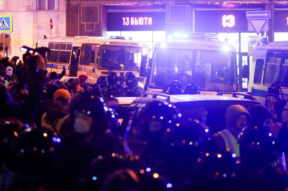 Navalnıy gösterilerinde 11 bin kişi gözaltına alındı - 13