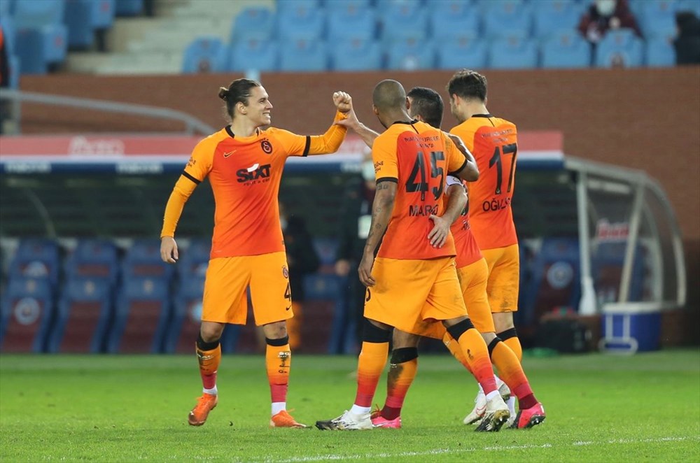 Trabzonspor'u yenen Galatasaray liderliğe yükseldi - 5