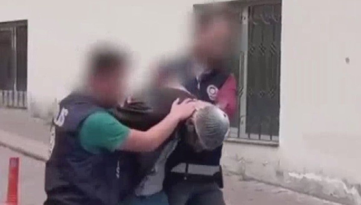 Kızını öldürmeye teşebbüs eden şahıs yakalandı Kızını öldürmeye teşebbüs eden şahıs yakalandı