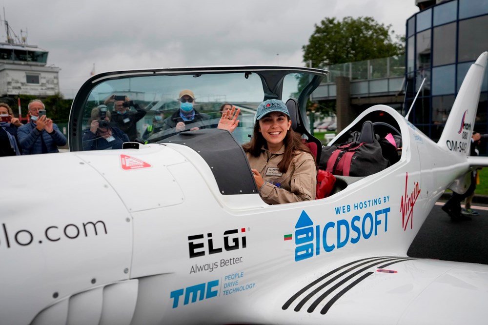 Dünyayı tek başına dolaşan en genç kadın pilot iki rekor kırdı: Kız çocuklarına örnek olmak istiyorum - 6