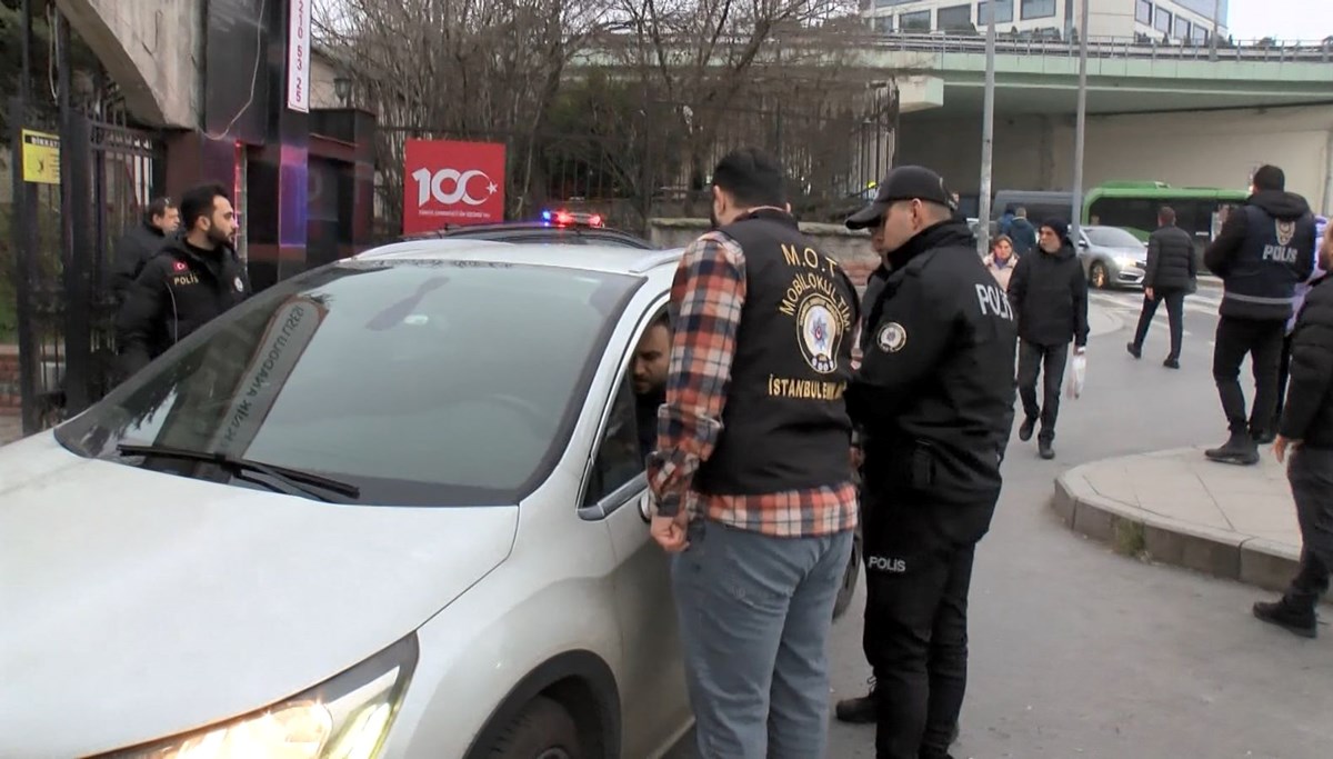 İstanbul’da okul çevrelerinde polis denetimi