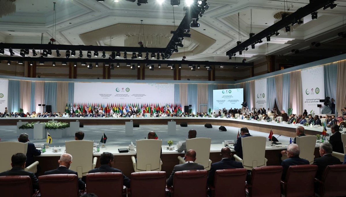 Arap Birliği Zirvesi’nde sonuç bildirgesi