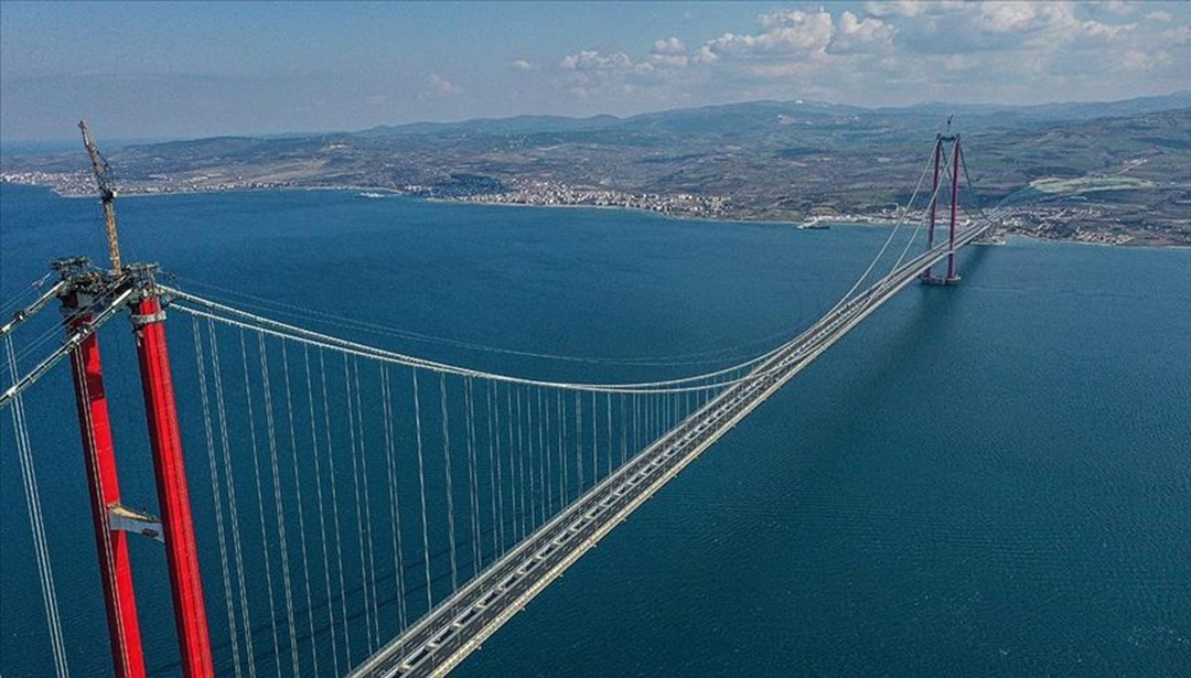 Çanakkale Boğazı sis nedeniyle transit gemi geçişlerine kapatıldı