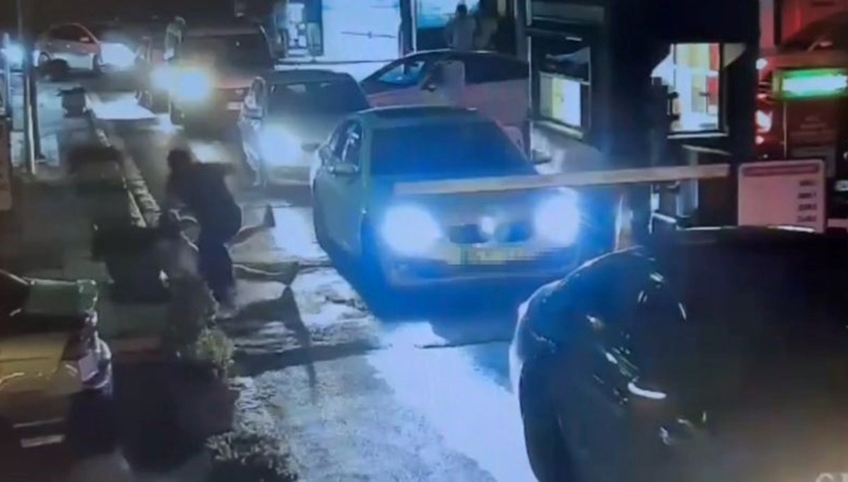 Kadıköy'de Yargıtay Cumhuriyet savcısına yumruklu saldırı Kadıköy'de Yargıtay Cumhuriyet savcısına yumruklu saldırı