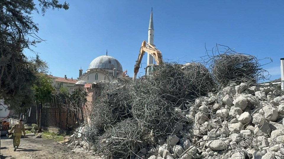 Kadıköy'de kentsel dönüşümdeki binada çökme - 1