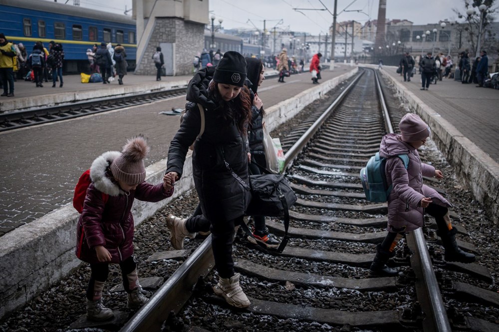 Rus saldırısından kaçış: Lviv tren istasyonunda endişeli bekleyiş - 27