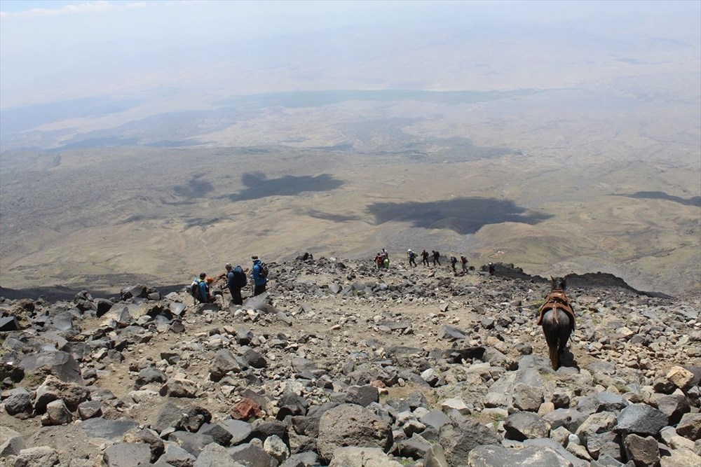 Ağrı Dağı'nda dağcıların en büyük yardımcısı: Türkiye'nin yerli 'şerpa'ları - 16