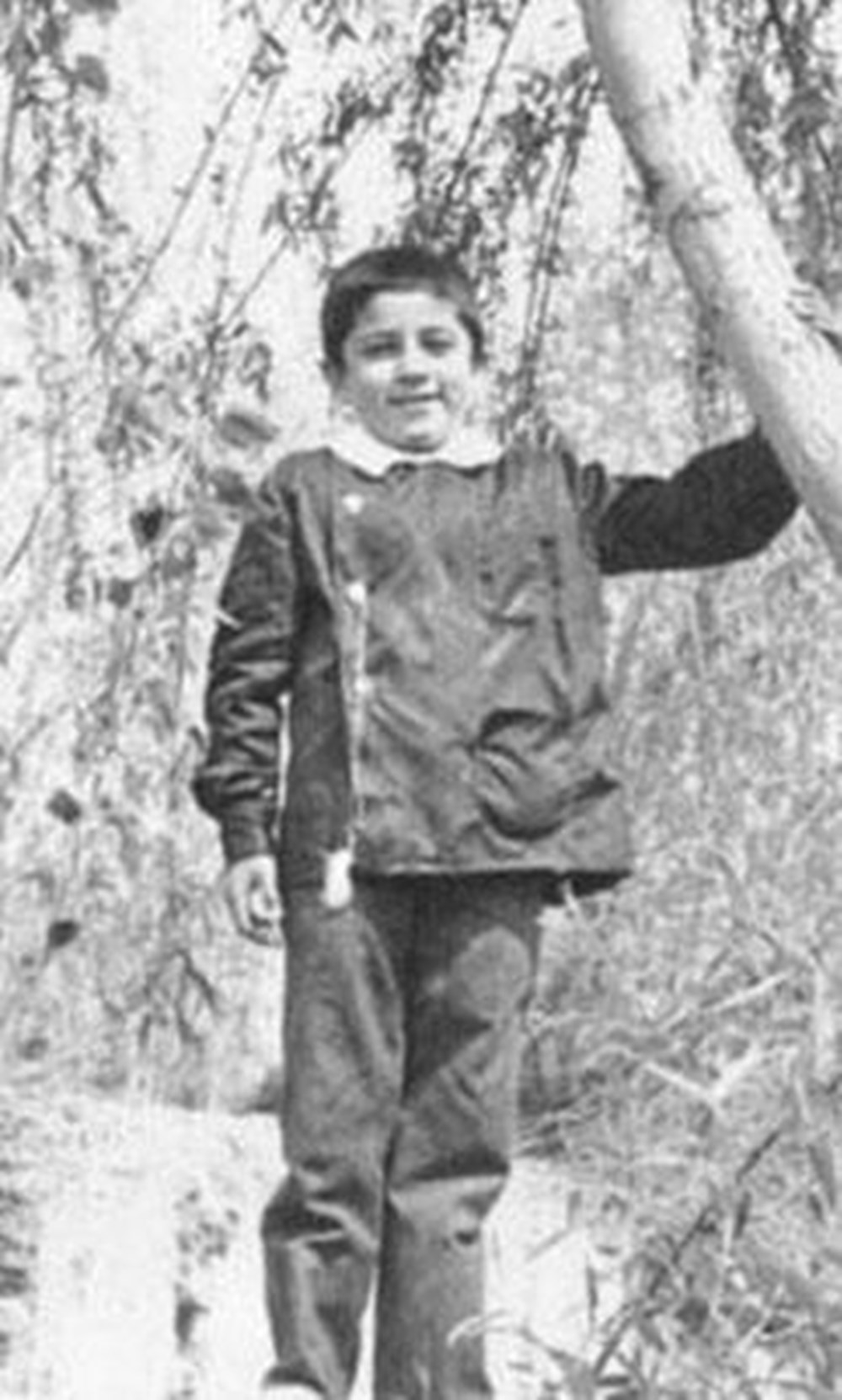 Su Burcu Yazgı Coşkun'dan nostaljik kare (Ünlülerin çocukluk ve gençlik halleri) - 691