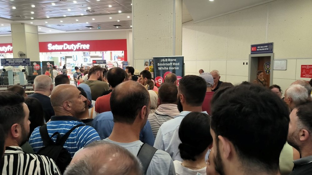 Sarp Sınır Kapısı’nda vergi zammı yoğunluğu - 5