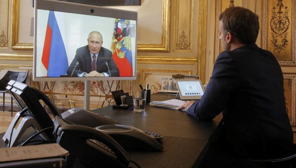 Putin ve Macron, telefonda görüştü