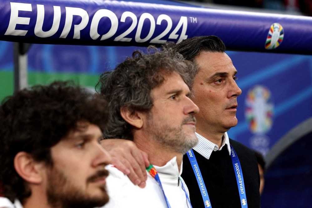 Vincenzo Montella'dan Macaristan maçı öncesi çarpıcı açıklama ve İrfan Can Eğribayat cevabı: Bu soruya gülümsüyorum - 9