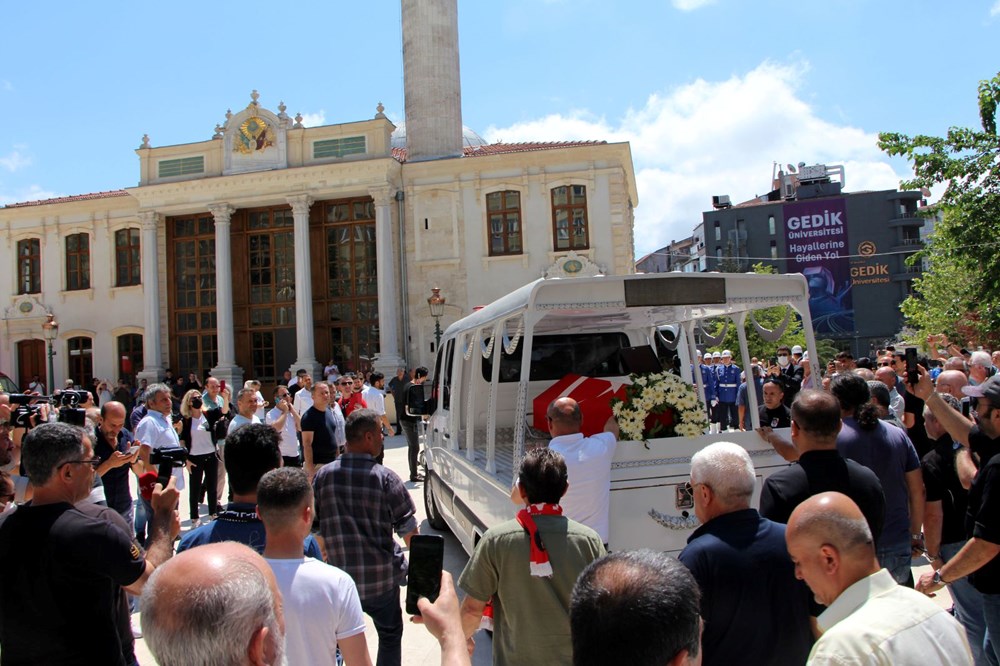 Cüneyt Arkın'ı binlerce kişi gözyaşlarıyla uğurladı - 36