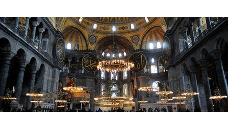 Ayasofya'nın ışıklarına Hollywood ayarı