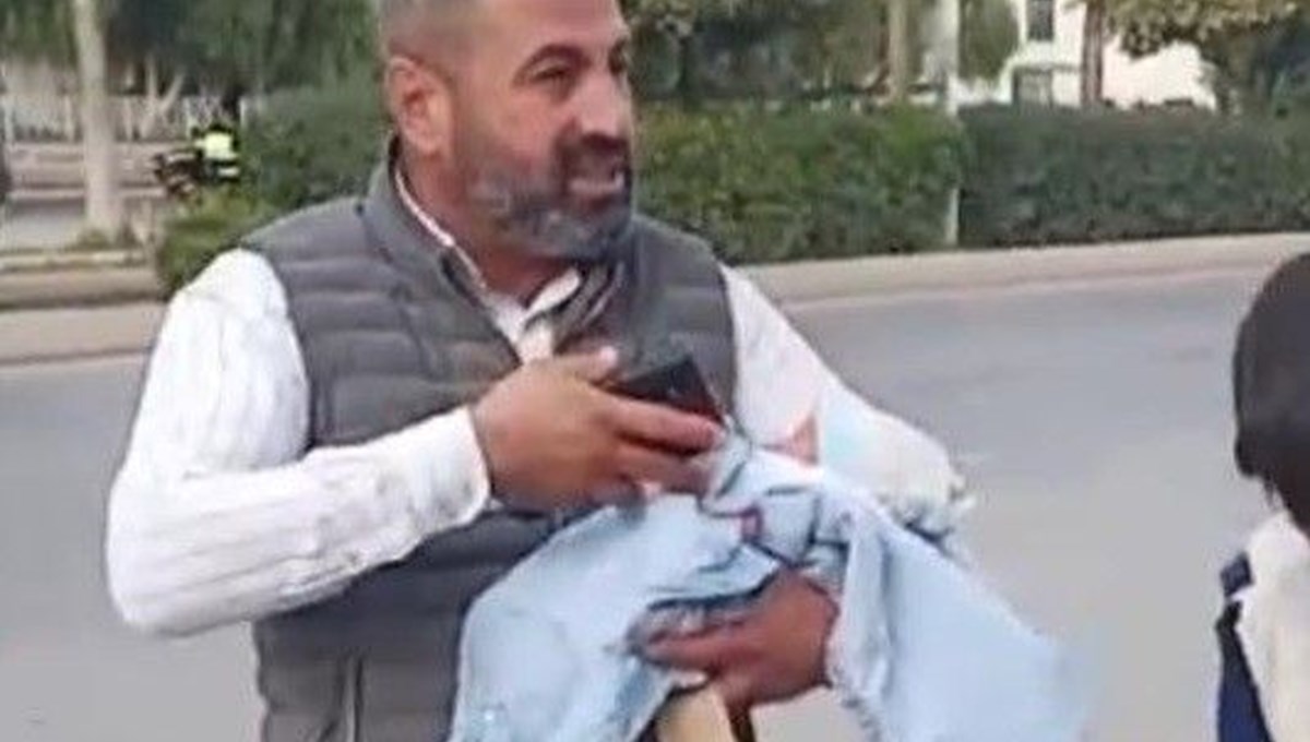 Çöp konteyneri yanında bebek bulundu Çöp konteyneri yanında bebek bulundu