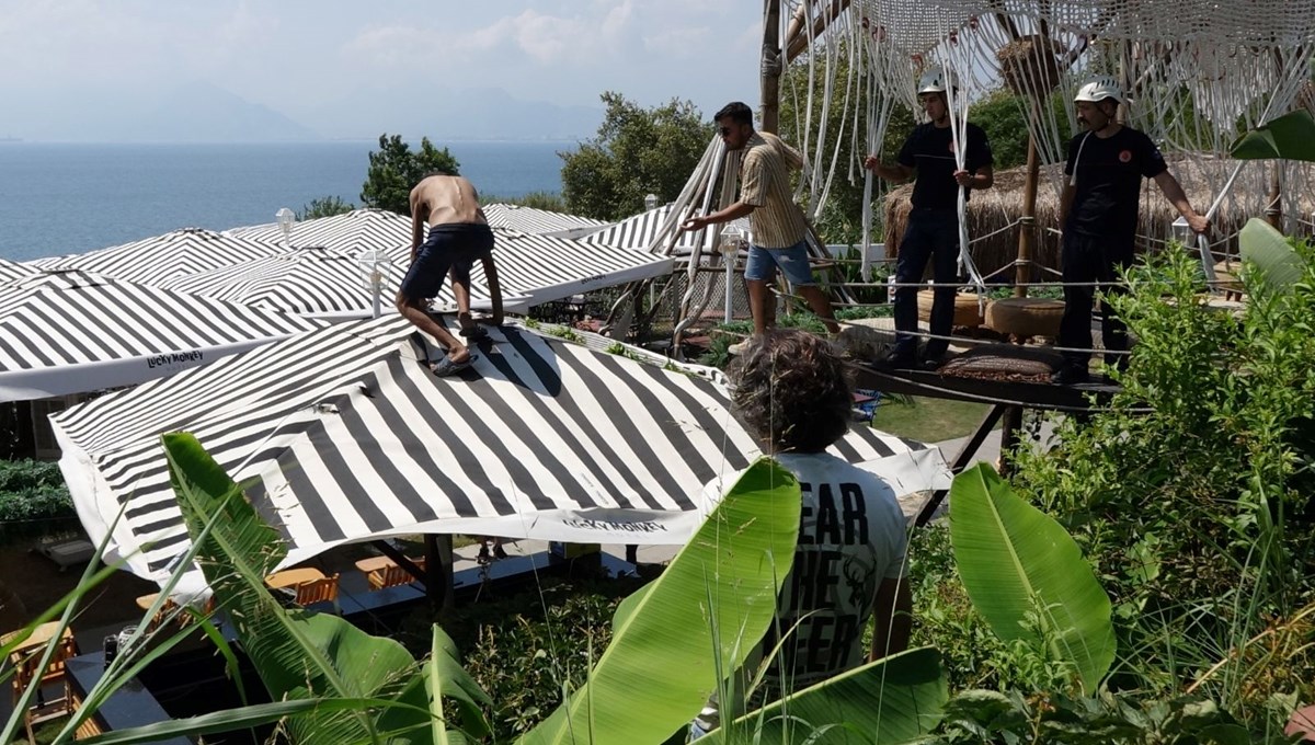 Antalya'da falezlere çıkan adam polislere zor anlar yaşattı