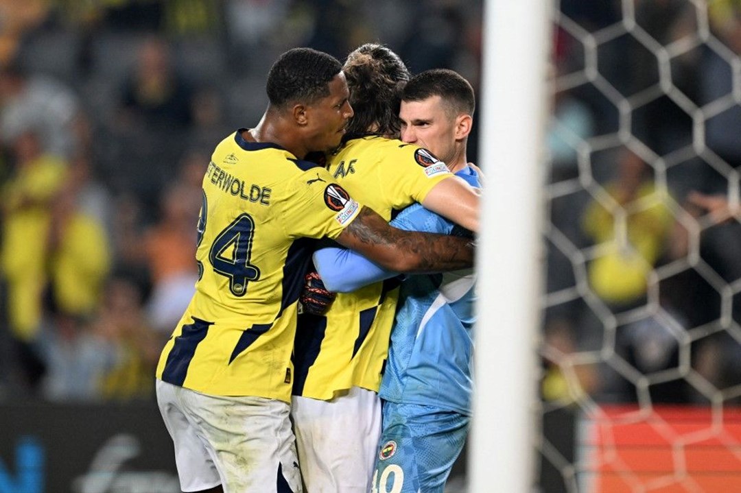 Dominik Livakovic sürprizi: Fenerbahçe'den Premier Lig'e transfer!