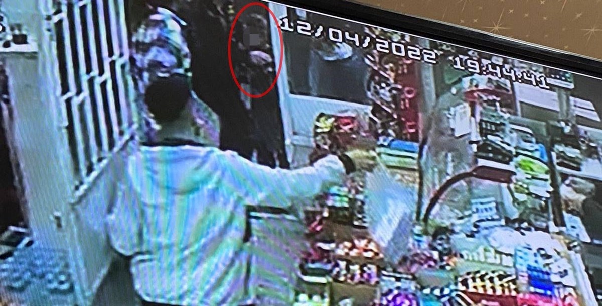 Şüpheli 10 yaşındaki kızı, ceviz vererek kandırdı Şüpheli 10 yaşındaki kızı, ceviz vererek kandırdı